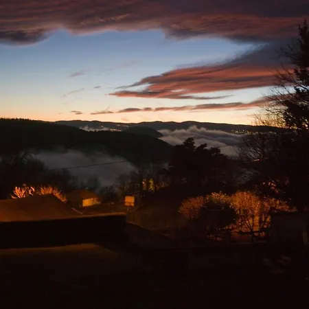 Cosy Avec Terrasse Et Jardin Proche Puy-en-velay - Fr-1-582-526 * Saint-Germain-Laprade