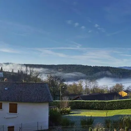 Cosy Avec Terrasse Et Jardin Proche Puy-en-velay - Fr-1-582-526 * Saint-Germain-Laprade