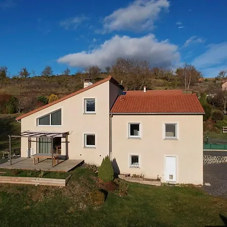 Cosy Avec Terrasse Et Jardin Proche Puy-en-velay - Fr-1-582-526